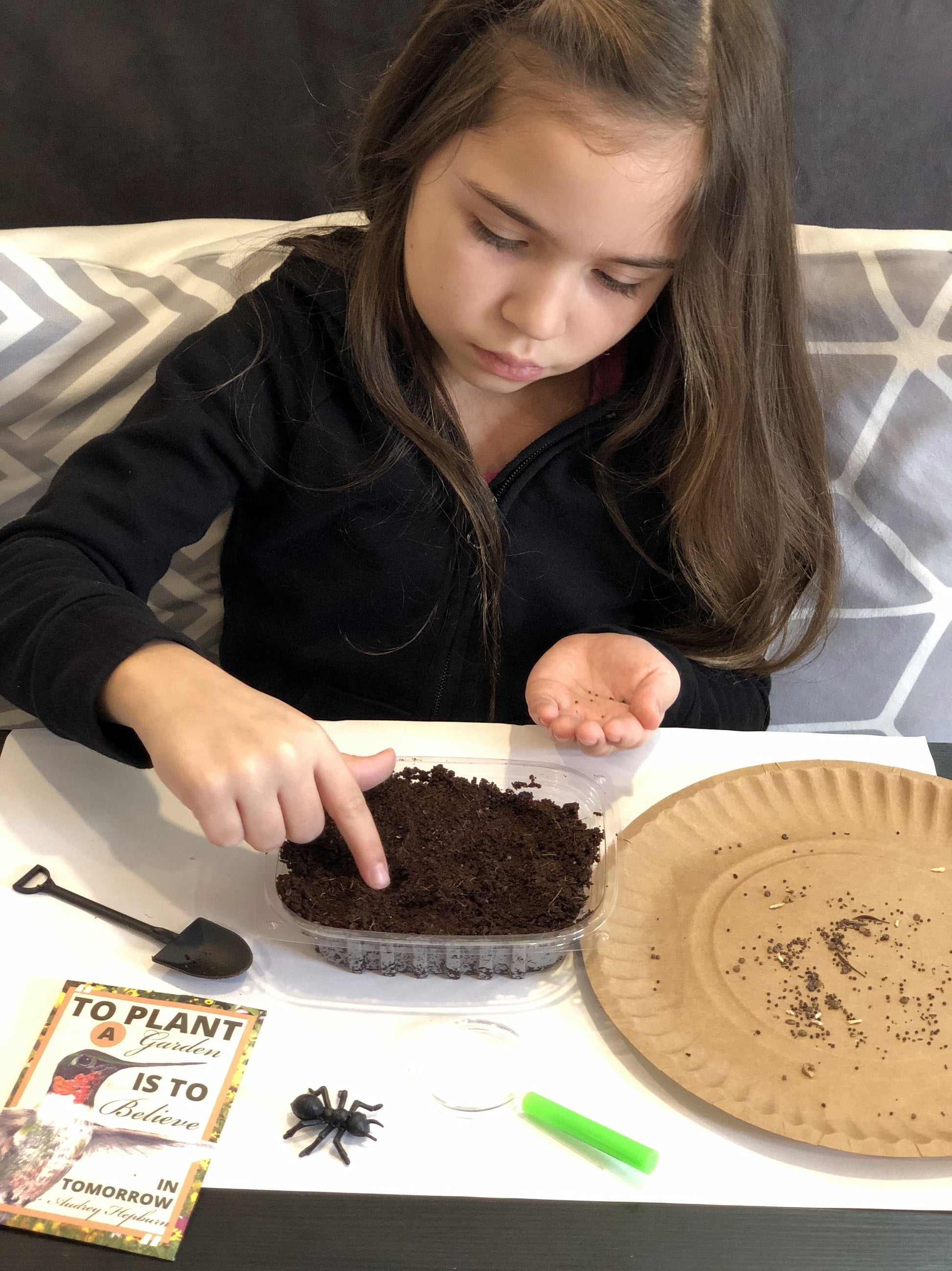Spring activities planting with Kids 